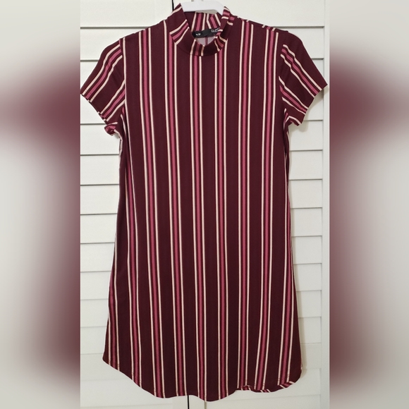 Rebel Sugar Dresses & Skirts - Rebel Sugar Burgundy Short Striped Dress Size S.